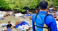 Kapal Bermuatan Kertas Tiba-Tiba Miring Lalu Tenggelam di Selat Rengit, Begini Kronologinya
