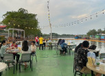 Restoran Melayu Tepi Sungai Siak, Destinasi Kuliner dengan Pemandangan Indah dan Tempat Nyaman untuk Bersantai