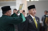 13 Pejabat Eselon II Pemprov Riau Resmi Dilantik, Plt Gubernur SF Hariyanto Tegaskan Tak Ada Titipan