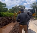 PUPR Pekanbaru Turunkan Ekskavator Normalisasi Drainase Sepanjang 6 Km di Jalan Darma Bakti