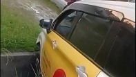Driver Online Alami Kecelakaan Saat Hindari Motor Ugal-Ugalan di Panam