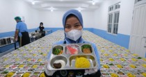 Viral Ejek Korban Keracunan MBG di Karo, Pegawai SPPG Bantul Dipecat Usai Ditegur Gibran
