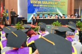 Wagub Riau Berikan Pesan Inspiratif pada Wisuda STAI Al-Azhar Pekanbaru