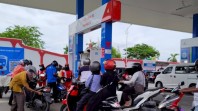 Pasokan di Riau Sudah Ditambah 27 Persen, Tapi Antrean BBM Subsidi di SPBU Masih Mengular, Ada Apa ?