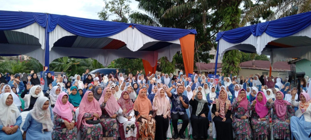 Ibu-ibu Forcintaku Marpoyan Damai Dukung Agung Nugroho - Markarius Anwar