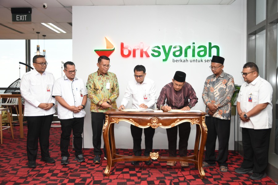 BRK Syariah Perkuat Ekosistem Keuangan Digital Pesantren, Gandeng Ponpes Al Munawwarah Kelola Pembayaran Pendidikan
