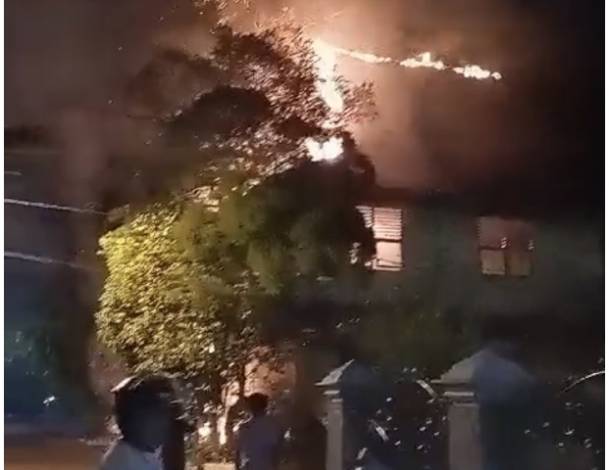 Aula dan 3 Ruang Kelas SDN 83 Pekanbaru Dilalap si Jago Merah