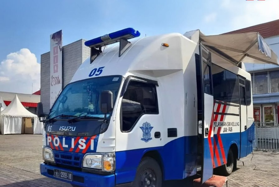 SIM Keliling Hadir di Giant Panam Hari Ini, Warga Pekanbaru Bisa Perpanjang SIM Tanpa Ribet