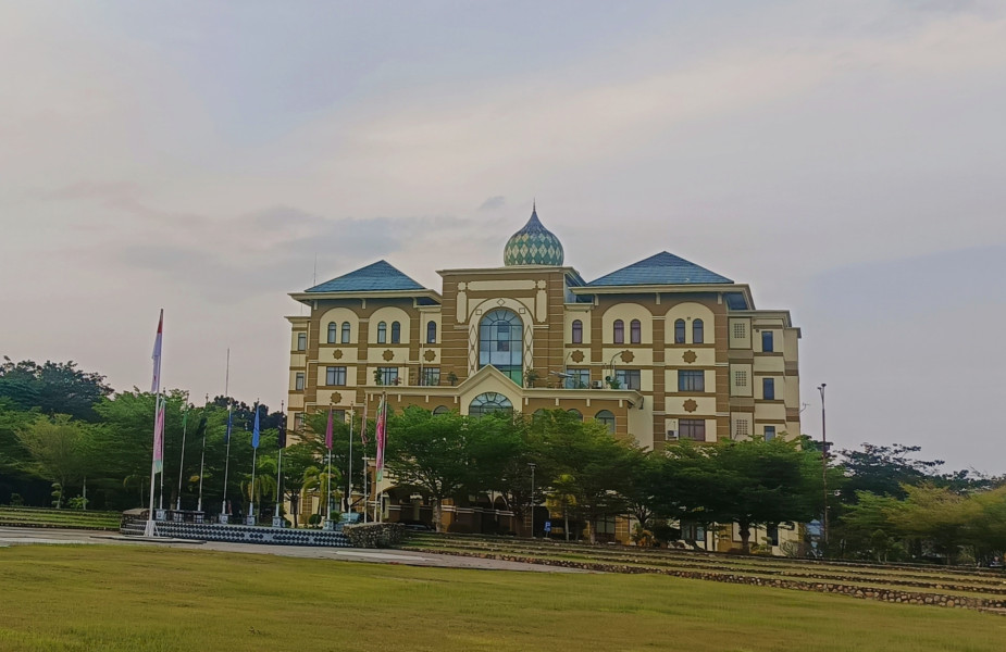 Siapakah Calon Rektor UIN Suska Riau yang Paling Layak Mengubah Masa Depan Kampus? Berikut Profil Singkatnya