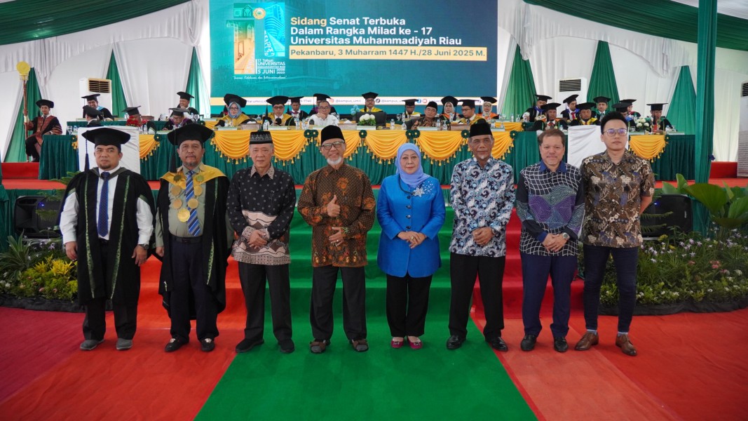 Puncak Milad Ke-17 UMRI Dihadiri Ketua PP Muhammadiyah, Menteri, dan Tokoh Muslim Dunia