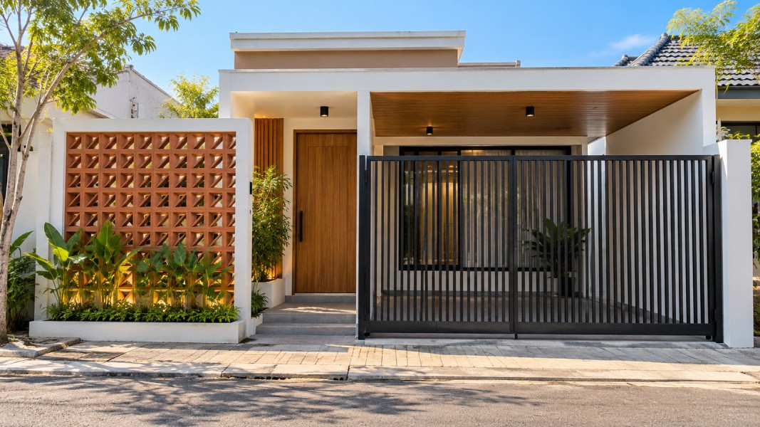 9 Kombinasi Roster dan Pagar Minimalis untuk Rumah Lebar 5 Meter