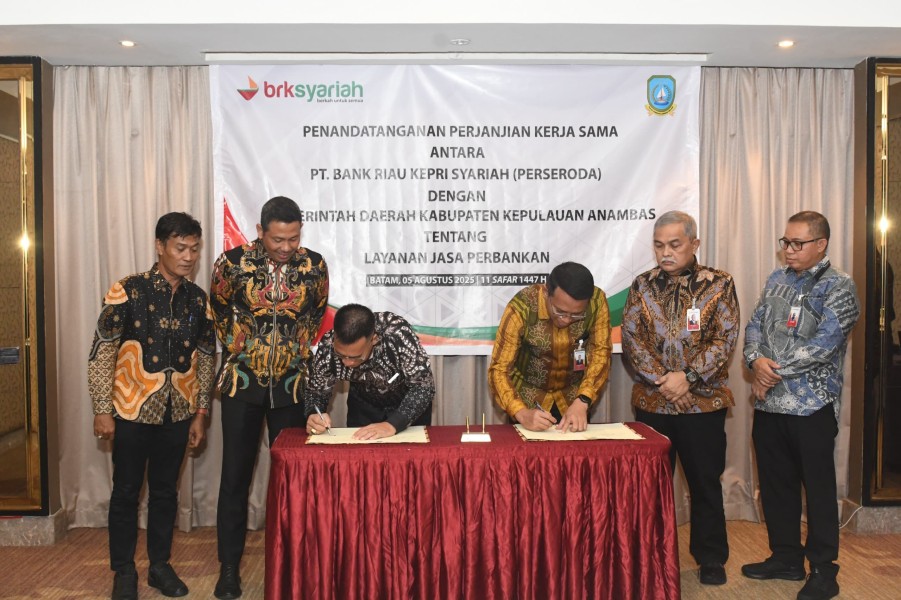 Maksimalkan Pelayanan Keuangan Daerah, BRK Syariah dan Pemkab Kepulauan Anambas Teken Kerjasama