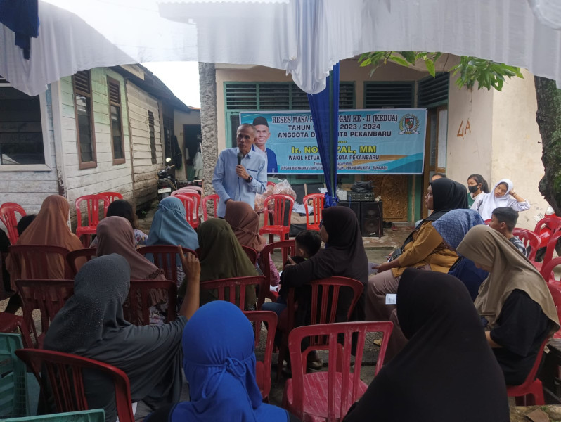 Reses Nofrizal Di Kelurahan Pesisir, Warga Keluhkan Masalah Banjir