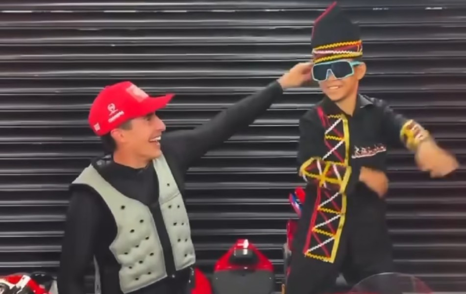 Joget Pacu Jalur Guncang MotoGP Mandalika, Rayyan Arkan Dikha Bikin Dunia Terkagum