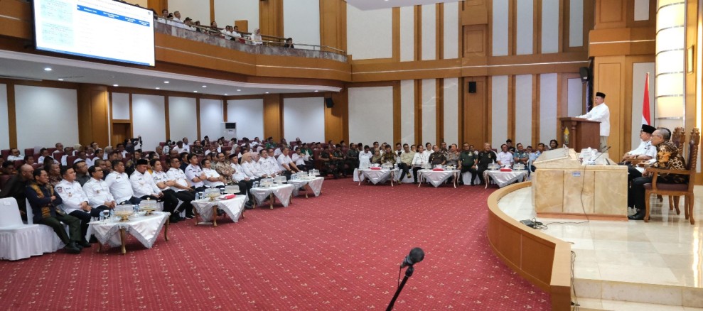 Menteri Nusron Ajak Kepala Daerah Se-Sulawesi Tenggara Ikut Berkolaborasi Atasi Tantangan dalam Wujudkan Administrasi Pertanahan Modern