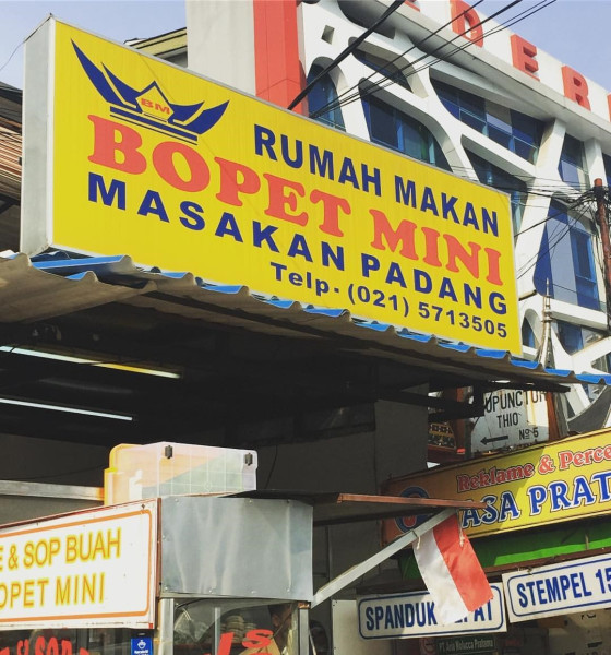 Rekomendasi Rumah Makan Padang di Jakarta, Bopet Mini : Destinasi Kuliner Wajib bagi Penggemar Masakan Minang