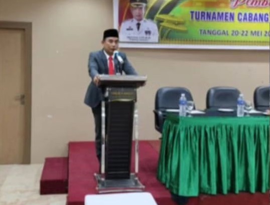 Kepala Dispora Kota Pekanbaru Resmi Membuka Turnamen Bridge di Hotel Furaya