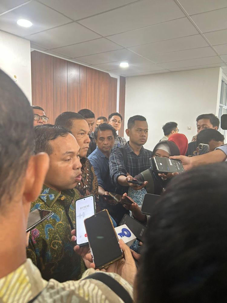 Gubri Desak Disdik Riau Perbaiki Kinerja