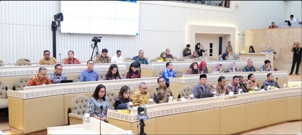 Raker dengan Komisi II DPR RI, Menteri Nusron Berkomitmen Gunakan Anggaran untuk Membuat Layanan Pertanahan Semakin Akurat, Prudent, dan Akuntabel