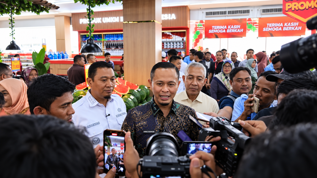 Budiman Swalayan Panam Resmi Dibuka, Wako Agung Titip Tenaga Kerja dan UMKM