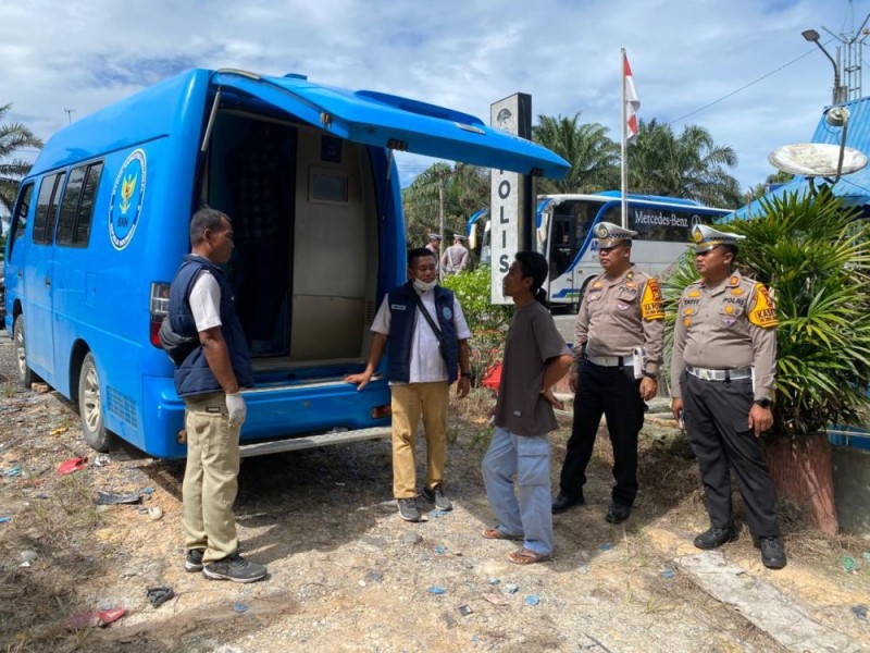 30 Sopir Angkutan Umum di Pelalawan Jalani Tes Urine Mendadak