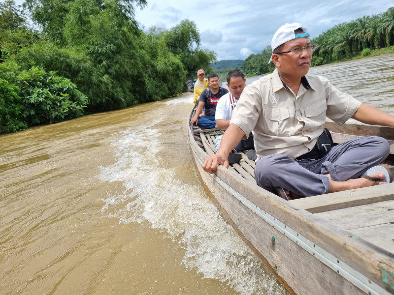 Menyusuri Sungai Subayang, Upaya Dit Intelkam Polda Riau Memetakan TPS Terisolir Untuk Kesiapan Pemilu 2024