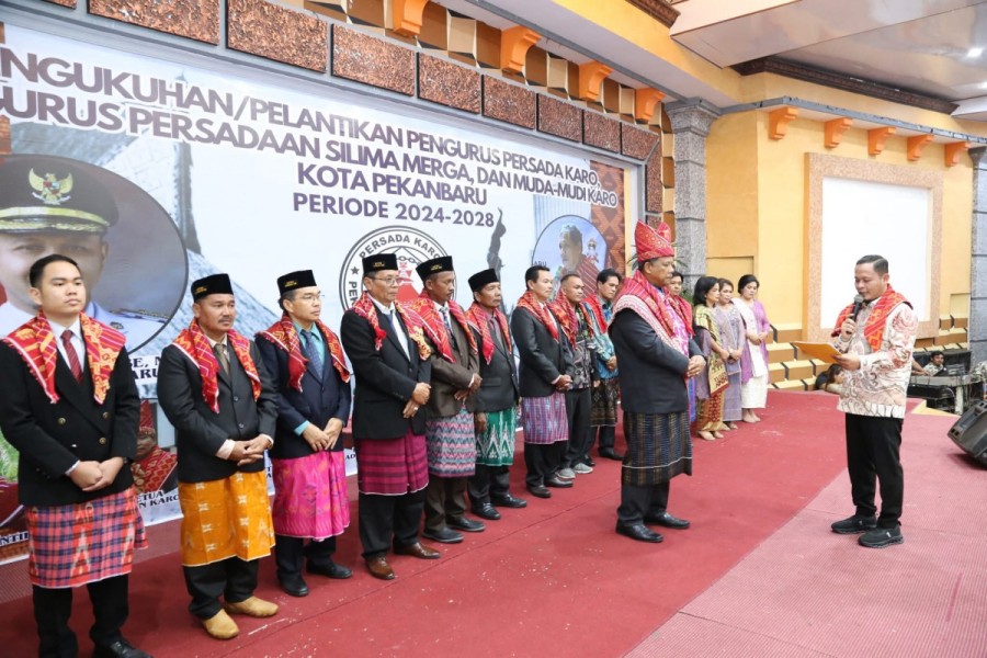 Walikota Pekanbaru Kukuhkan Pengurus Persada Karo, Persadaan Silima Merga dan Muda-Mudi Karo Kota Pekanbaru 2024-2028