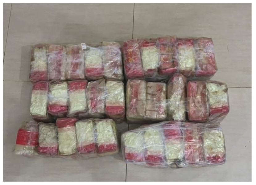 Kejuaraan-kejuaraan di Gerbang Tol, Kurir Lompat ke Hutan: 30 Kg Sabu Gagal Tembus Jalur Riau–Jambi