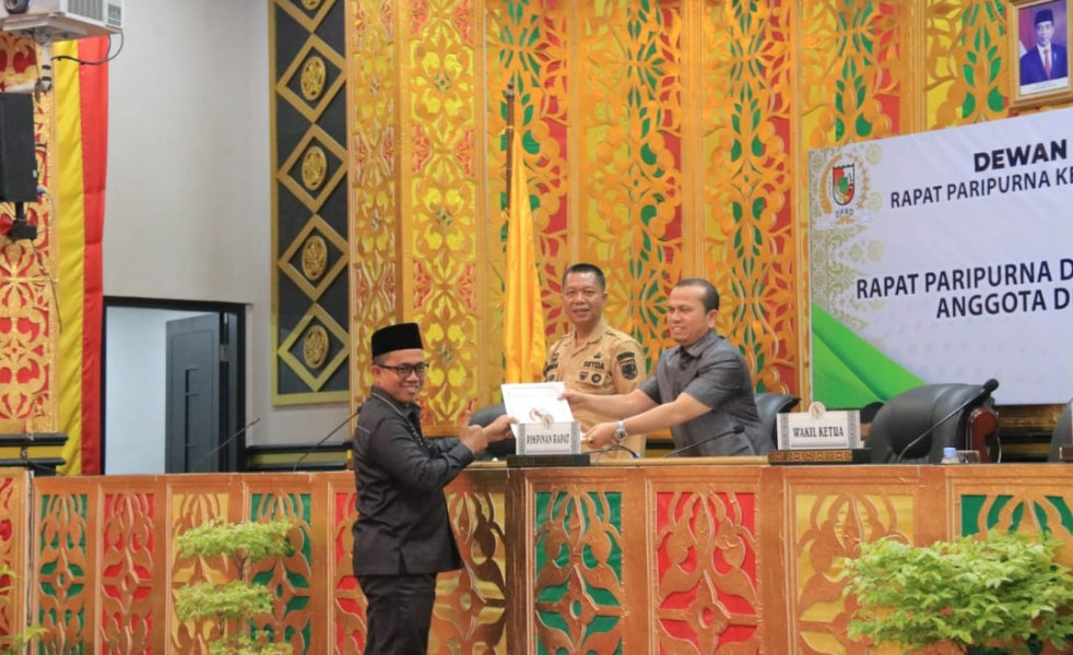 Paripurna Laporan Reses, Ketua DPRD Sebut Masalah Banjir, Sampah dan Infrastruktur Keluhan Utama Warga