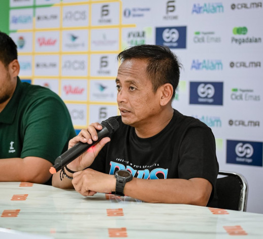 Coach Ilham Romadhona Dikabarkan Mundur dari PSPS Usai Didesak Suporter, Gede Widiade Buka Suara : Kita Akan Kumpul di Jakarta