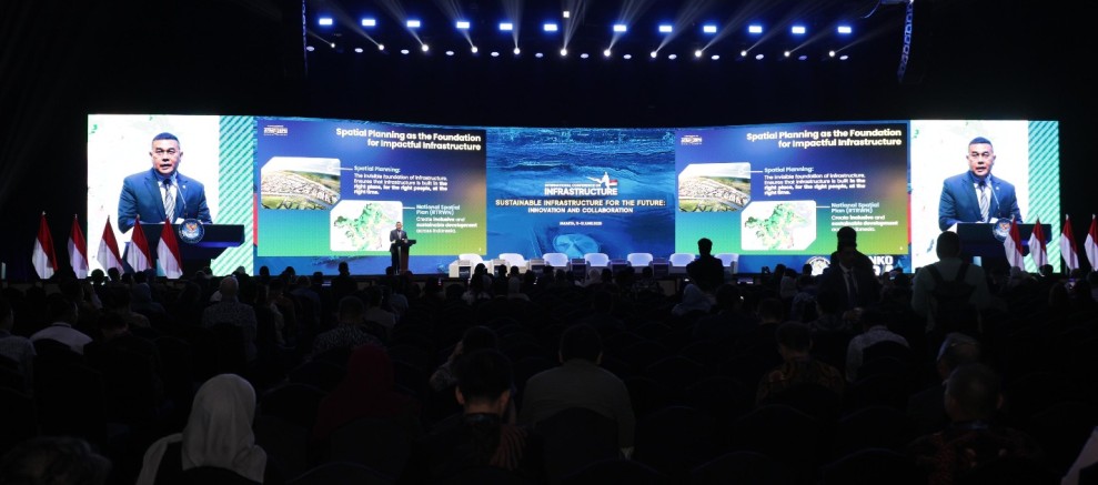 Jadi Keynote Speaker ICI 2025, Wamen Ossy Sebut Tata Ruang Terpadu sebagai Dasar Pembangunan Infrastruktur yang Tepat dan Tahan Tantangan