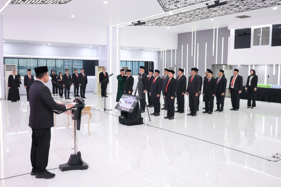 Lantik 130 Pejabat, Menteri ATR/Kepala BPN: Berikan Manfaat dan Pelayanan yang Adil bagi Masyarakat