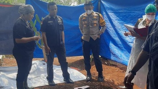Jasad Lansia di Bogor Diekshumasi, Polisi Tangkap Anak Korban: Kematian Terungkap Tak Wajar