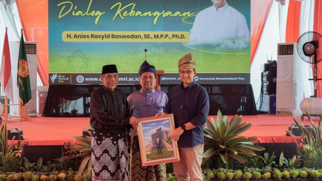 Anies Ajak Dunia Pendidikan Beradaptasi dengan Era AI, Rektor UMRI Serukan Perubahan Pola Pikir Menuju Standar Global