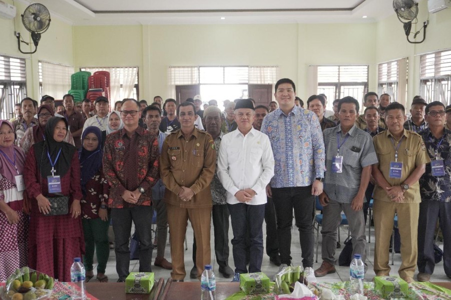 BGN dan DPR RI Gelar Sosialisasi Program Makan Bergizi Gratis Hadir di Desa Petapahan Riau