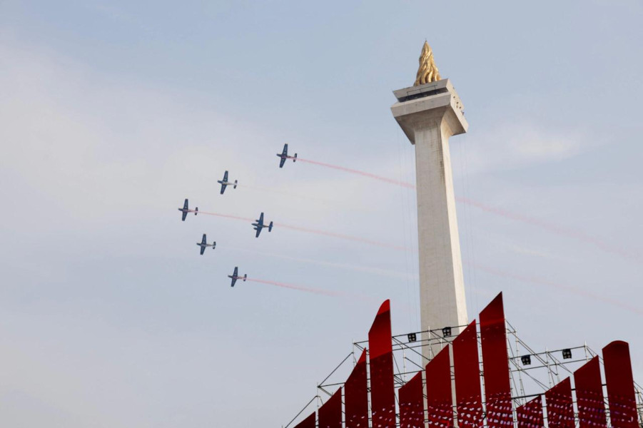 Bersama Presiden Jokowi dan Menteri Kabinet Indonesia Maju, Menteri AHY Hadiri Upacara Peringatan HUT TNI Ke-79 di Monas