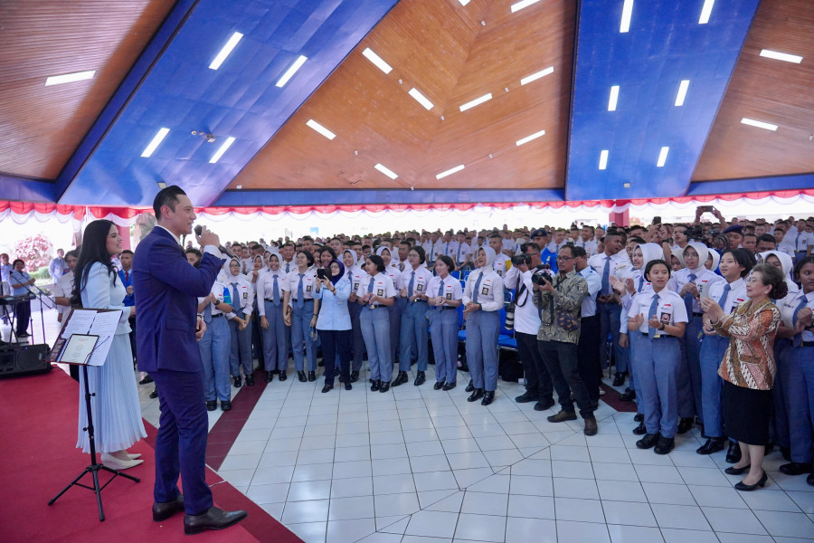 Kehadiran Menteri AHY sebagai Lulusan Terbaik Berikan Semangat bagi Siswa SMA Taruna Nusantara