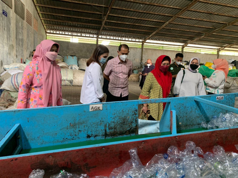 Dikunjungi Pemkab Sleman, Program Bank Sampah DLHK Pekanbaru Jadi Percontohan Bagi Daerah Lain
