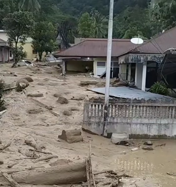 Longsor di Pasa Maninjau Sumbar, Akses Jalan Putus Total
