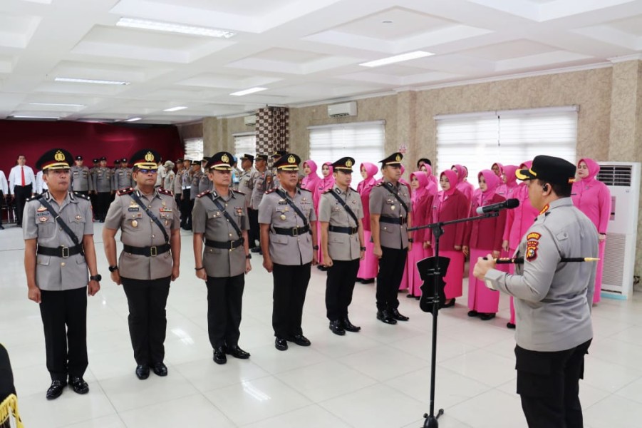 Jabat Kapolsek Kawasan Pelabuhan, Iptu Teddy Catat Prestasi Akademik dan Kepolisian