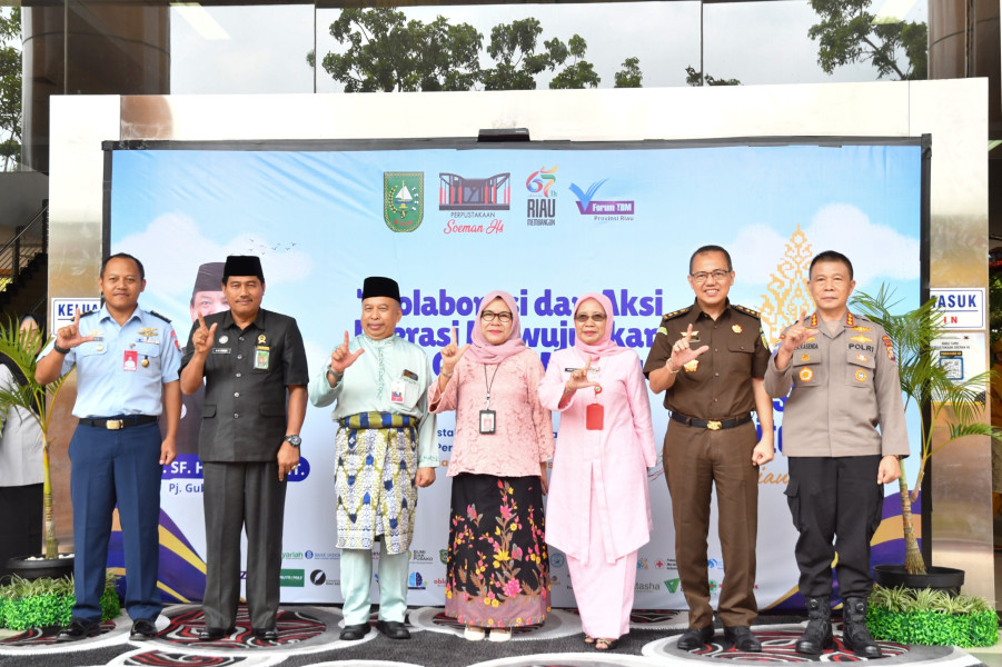 Tumbuhkan Minat Baca Anak, BRK Syariah Turut Berpartisipasi Sukseskan Festival Literasi Riau