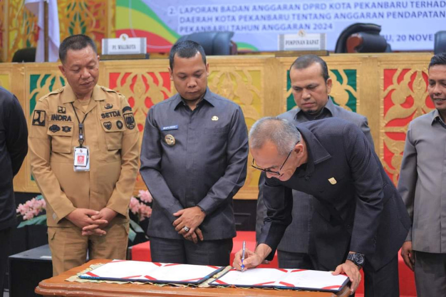 APBD Pekanbaru 2024 Disahkan Rp 2,825 Triliun, Tengku Azwendi Soroti ...