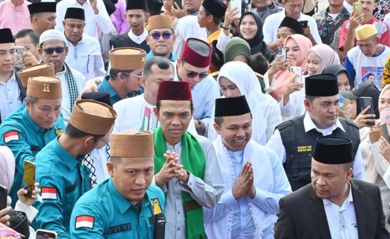 UAS Ungkap Dukungan untuk Calon Gubernur Riau Abdul Wahid :  Layak Jadi Pemimpin Riau