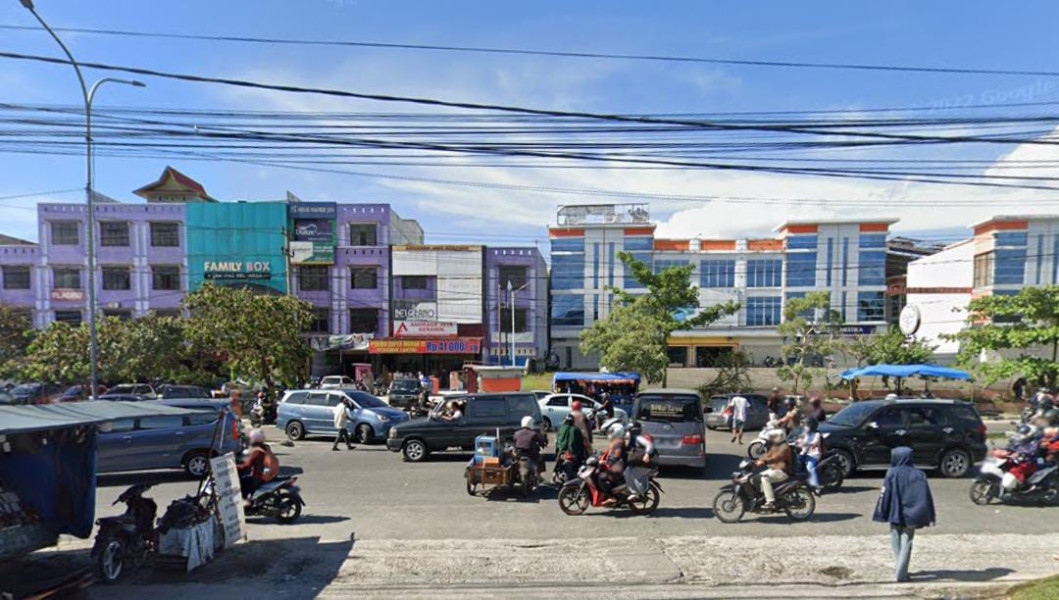 Kemacetan U-Turn di Jalan Soebrantas