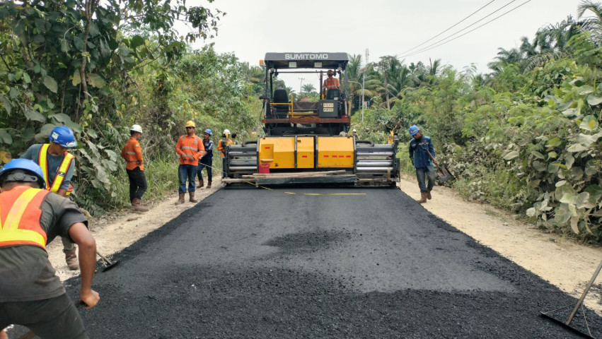 Jelang Lebaran, Jalan Berlubang di Pekanbaru Mulai Mulus, Warga: Sekarang Lebih Aman