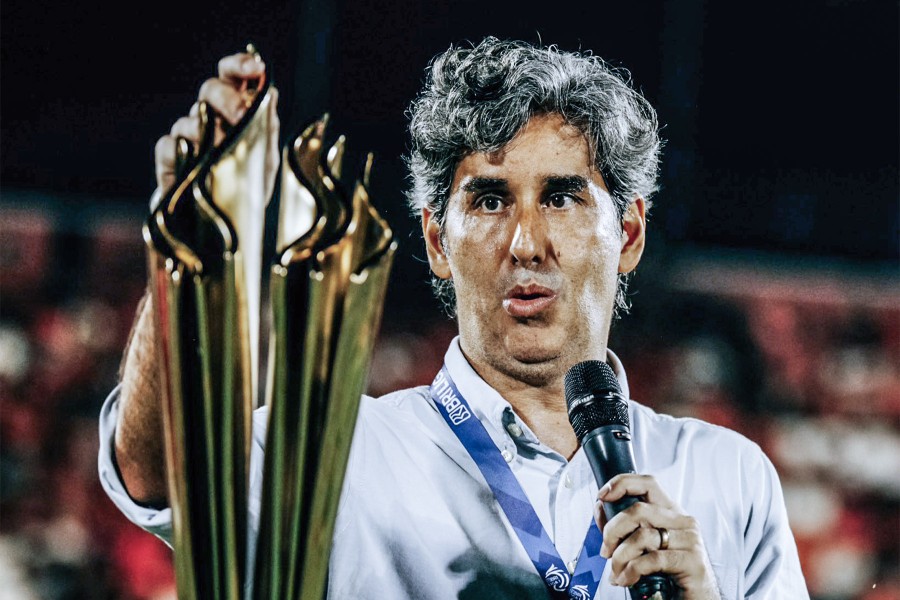 Usai Kalah dari PSPS dan Pisah dengan Nil Maizar, Semen Padang Resmi Tunjuk Teco