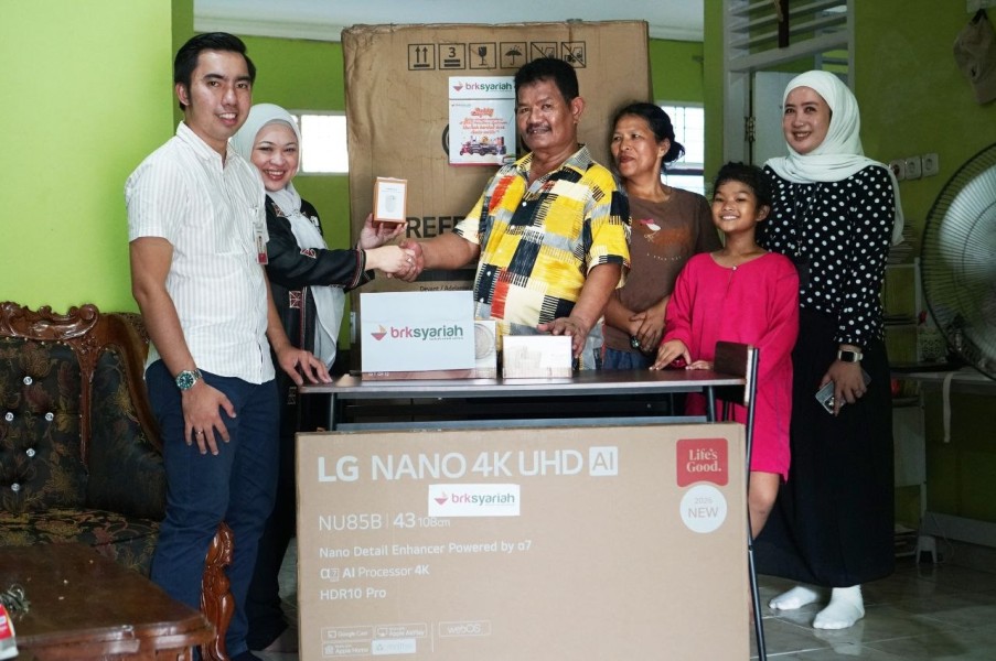 Program Bedelau BRK Syariah Kembali Manjakan Nasabah, Julpono Iskandar Bawa Pulang Beragam Perabot dan Alat Elektronik
