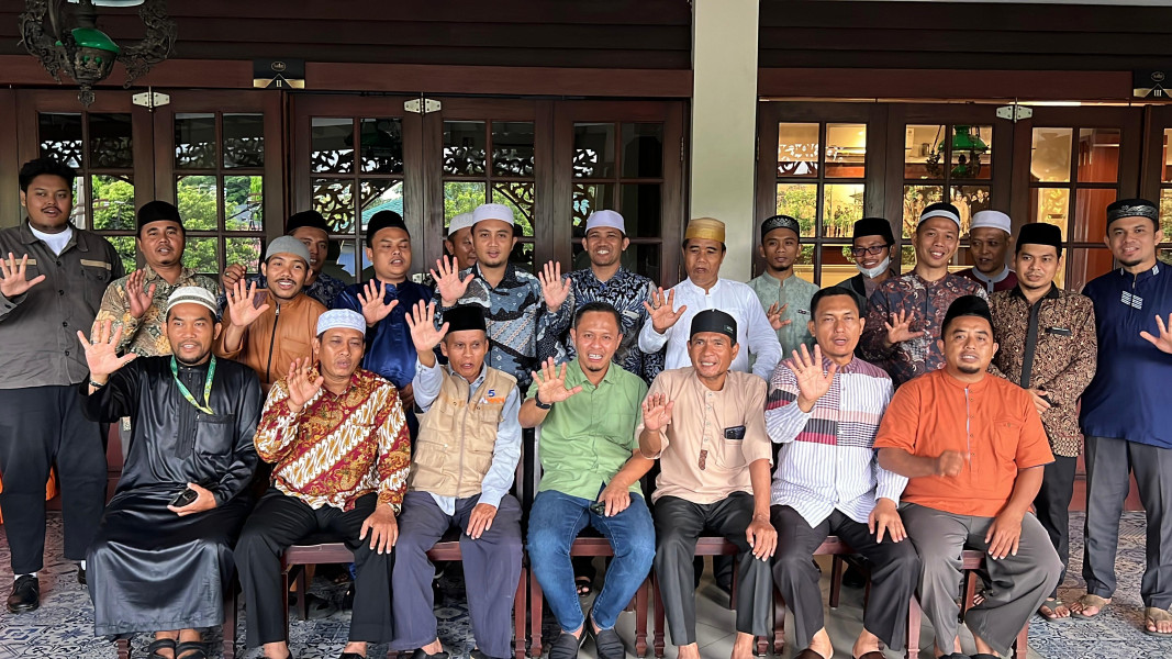 Imam Masjid Paripurna se Pekanbaru Dukung Agung Nugroho - Markarius Anwar