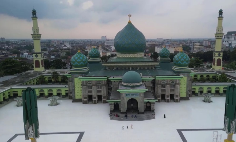Masjid Raya An-Nur Sediakan 300 Takjil Gratis Setiap Hari Selama Ramadan