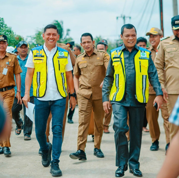 Kepala Dinas Perkim Pekanbaru Dampingi Pj Wali Kota Pekanbaru Tinjau Infrastruktur Kota